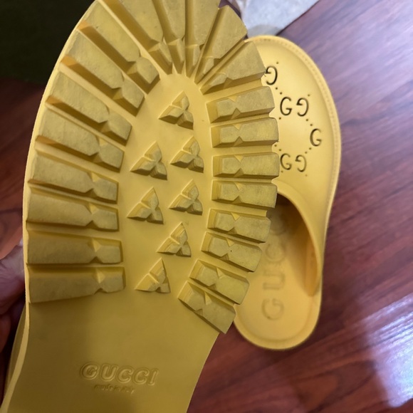 Gucci slides. In size 13 - Picture 2 of 3